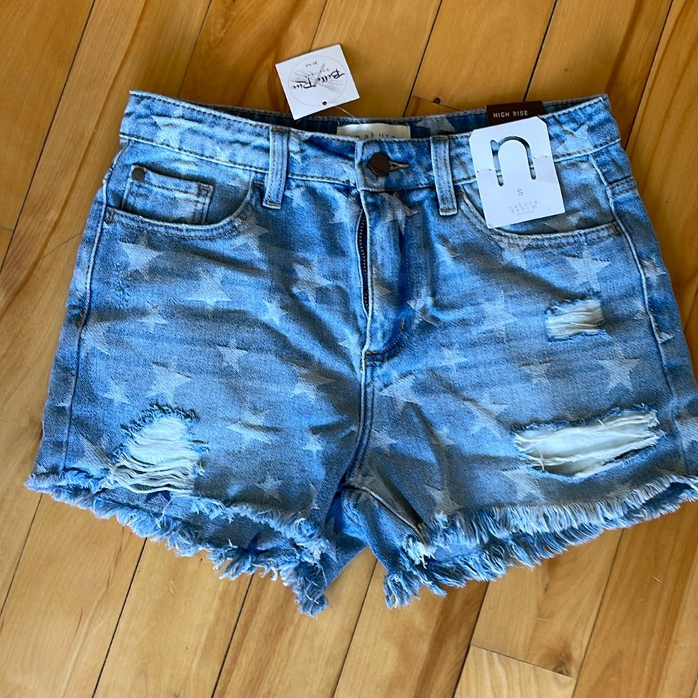 Nature Denim Distressed Cut Off, NWT